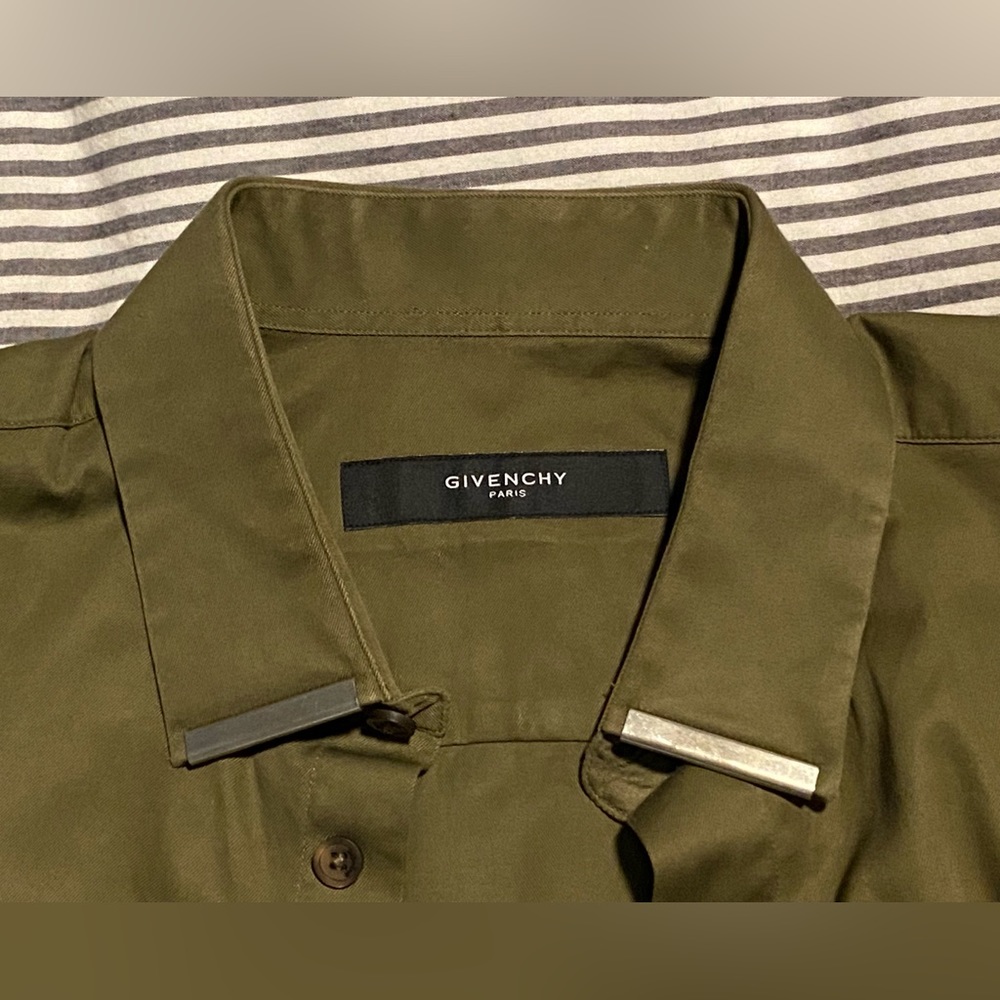 Givenchy Men’s Olive Green Dress Shirt with Metal Details - Picture 3 of 7